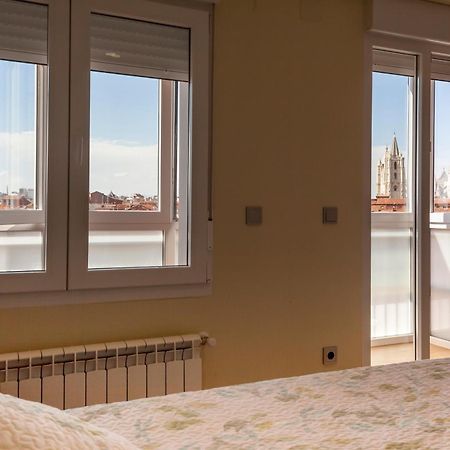 The View - Apartamento Reformado Con Vistas A La Catedral - Leonapartamentos Leão Exterior foto